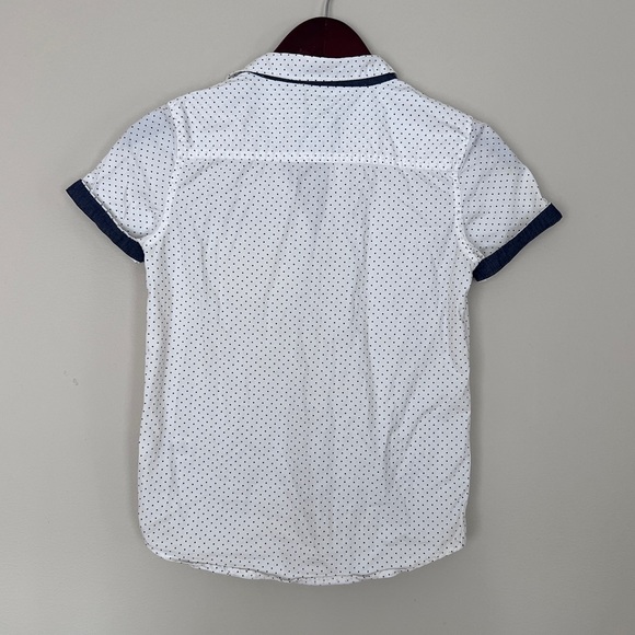 White 100% cotton with polka dots button down shirt with short sleeve. Size 9/10 - Picture 2 of 7